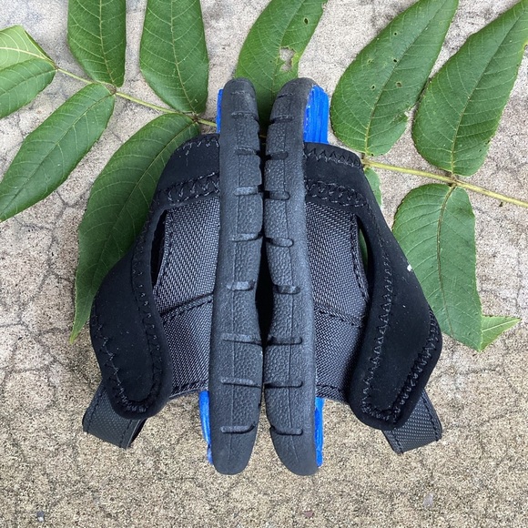 Champion Boys Black Blue Infant Splash Water Sandals Size 3 Wide - Picture 3 of 8